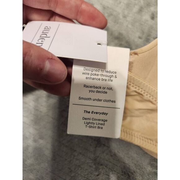 NWT Auden size 32B The Everyday Bra Lightly Lined Tshirt - Picture 3 of 4